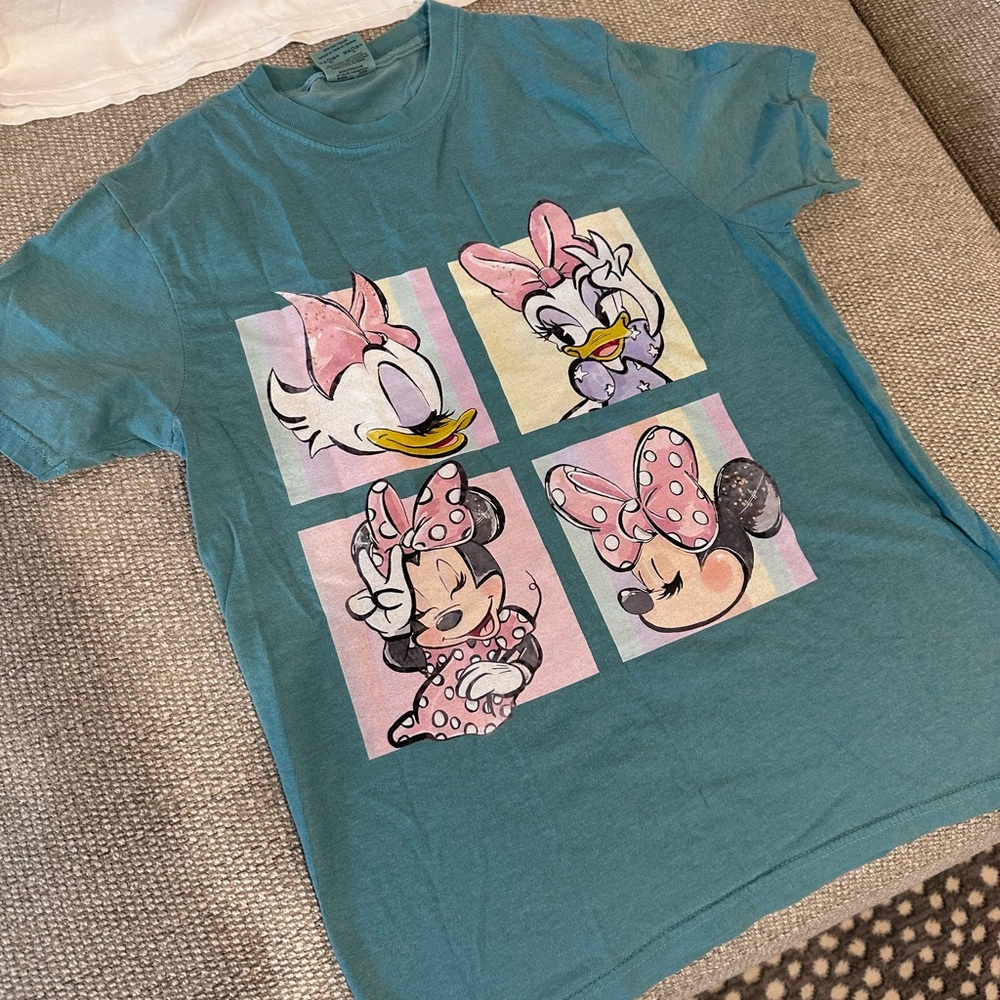 Disney TShirt Minnie and Daisy